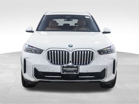 New 2026 BMW X5 xDrive40i w/ Climate Comfort Package image 8