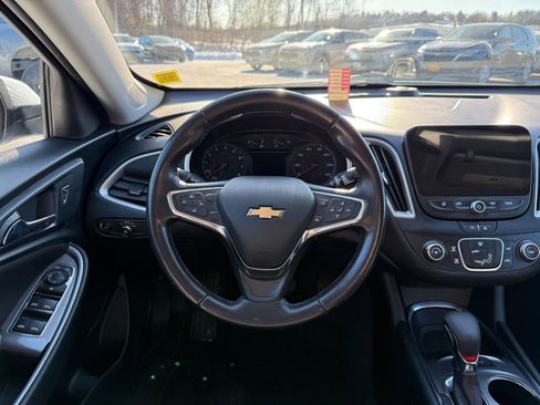 Certified 2021 Chevrolet Malibu RS image 23
