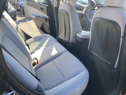 Used 2022 Hyundai Kona SEL AWD/4WD image 17