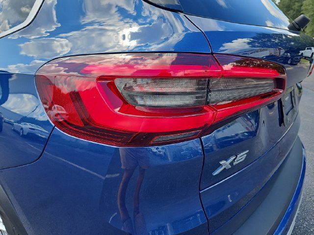 Used 2022 BMW X5 xDrive40i AWD/4WD image 37