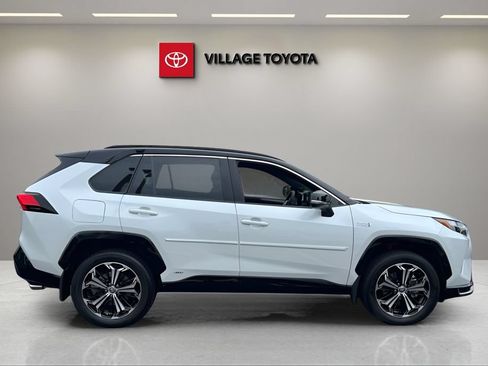 Certified 2024 Toyota RAV4 XSE w/ Weather Package AWD/4WD image 6