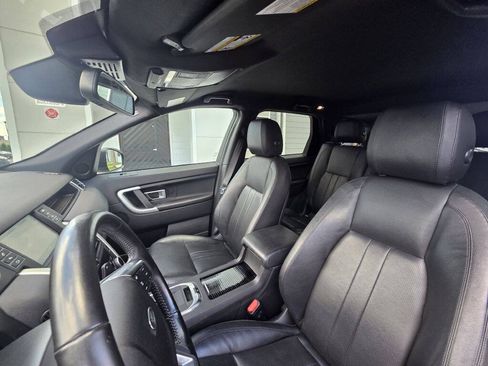 Used 2018 Land Rover Discovery Sport SE AWD/4WD image 37