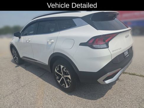 Certified 2025 Kia Sportage EX w/ EX Premium Package AWD/4WD image 3