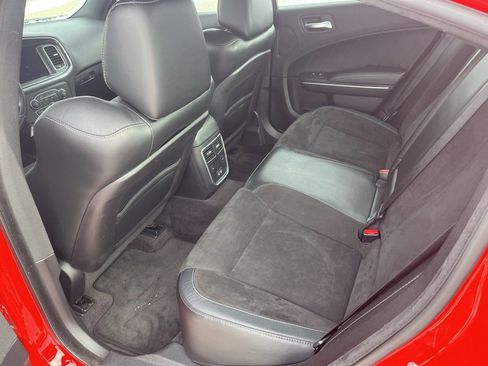 Used 2017 Dodge Charger R/T Scat Pack w/ Technology Group image 8