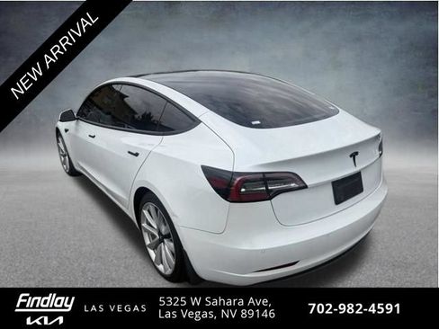 Used 2020 Tesla Model 3 RWD image 2