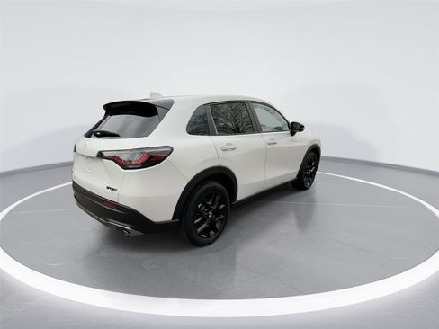 New 2025 Honda HR-V Sport image 8
