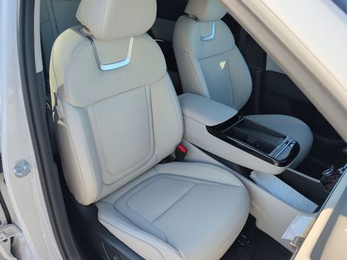 New 2026 Hyundai Tucson Limited image 28