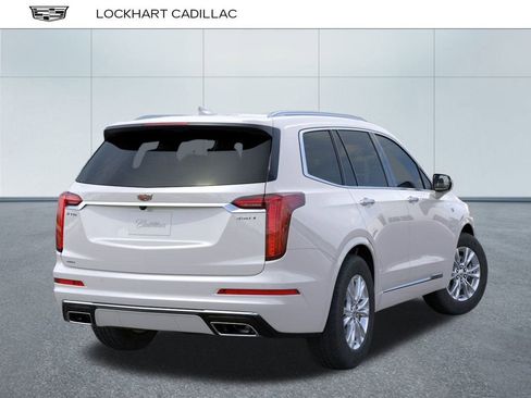New 2025 Cadillac XT6 Luxury image 4
