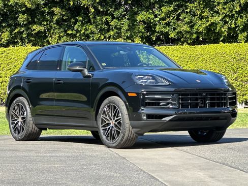 New 2026 Porsche Cayenne image 10