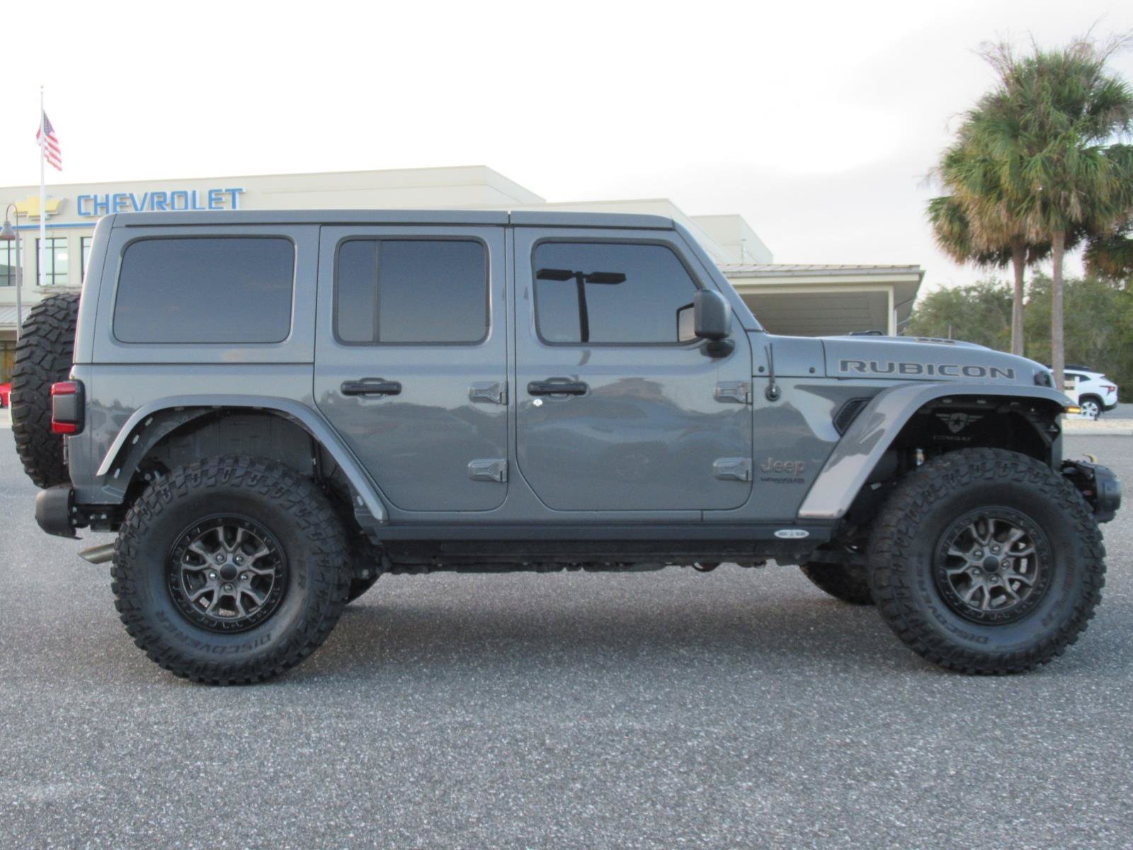Used 2022 Jeep Wrangler Unlimited Rubicon w/ Dual Top Group AWD/4WD image 2
