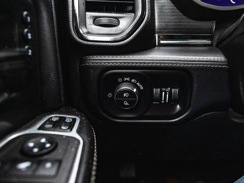 Used 2023 RAM 2500 Limited image 23