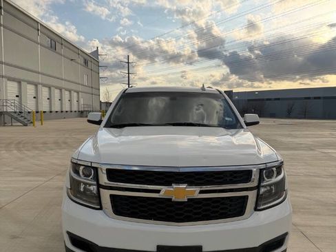 Used 2016 Chevrolet Tahoe LS image 3