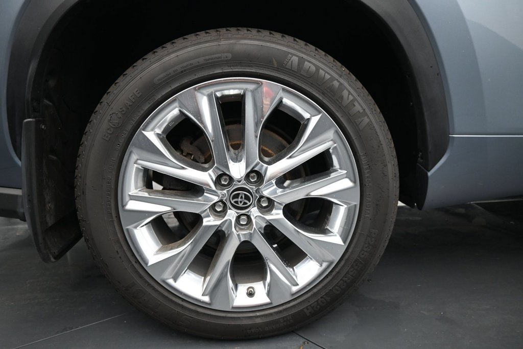 Used 2023 Toyota Highlander Limited AWD/4WD image 10