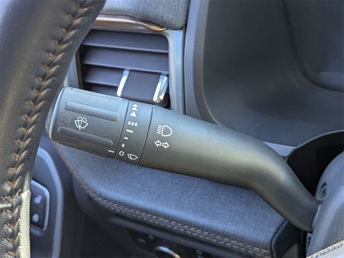 Used 2023 Ford F150 Lightning Lariat image 26