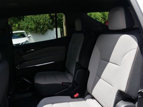 New 2026 Chevrolet Traverse LT w/ Enhanced Driving Package FWD image 26