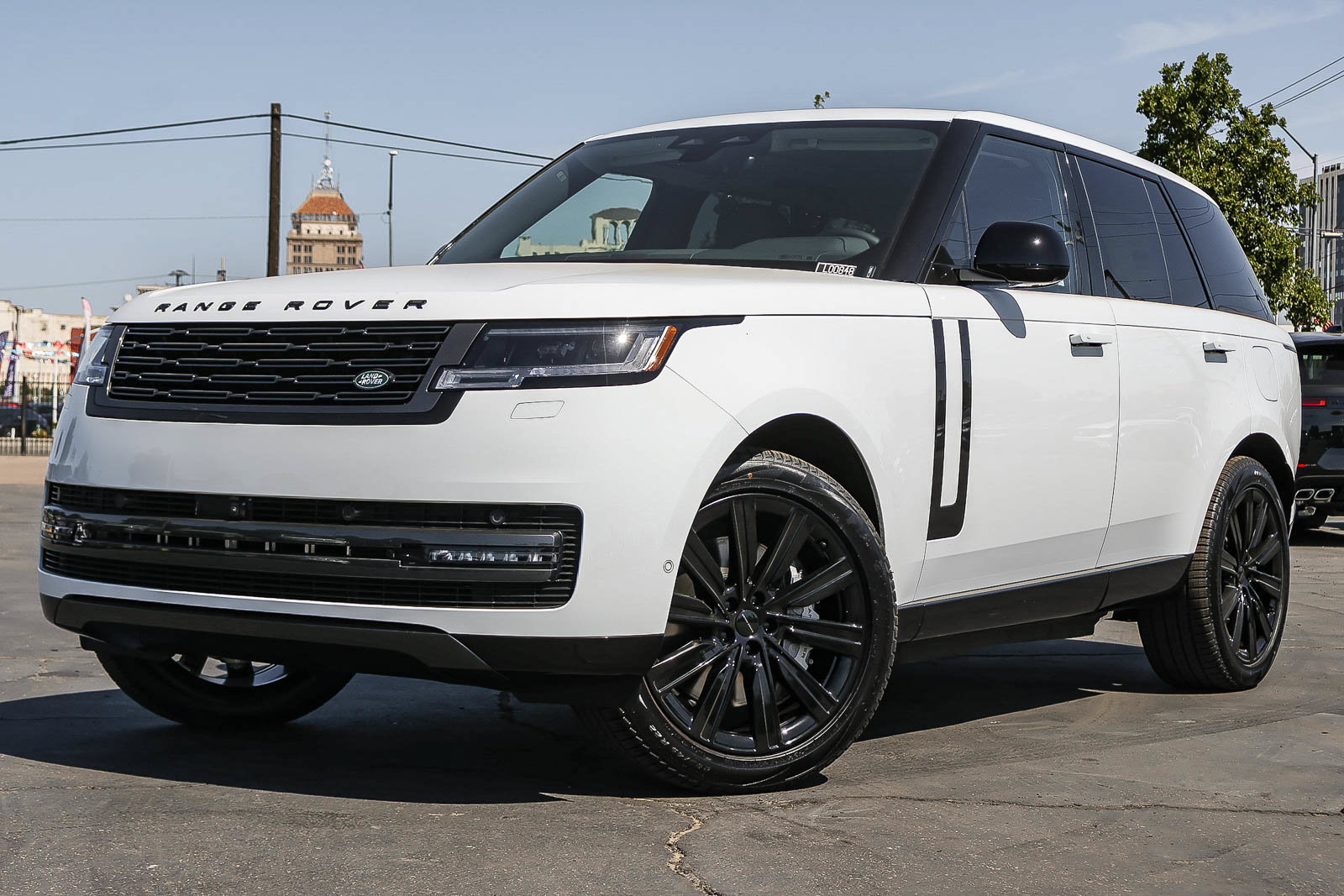 New 2026 Land Rover Range Rover SE AWD/4WD image 1