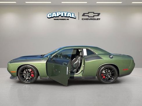 Used 2018 Dodge Challenger T/A image 13