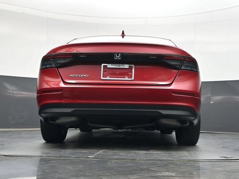 Used 2023 Honda Accord LX image 37