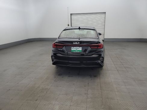 Used 2023 Kia Forte LXS FWD image 7