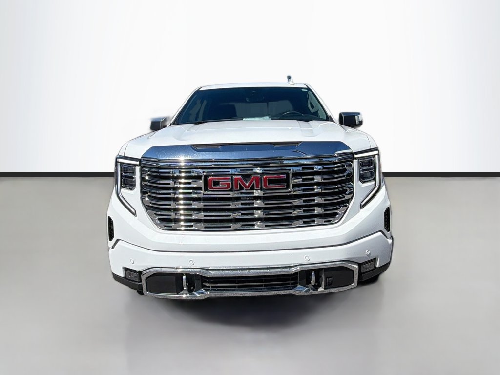 Used 2023 GMC Sierra 1500 Denali AWD/4WD image 2