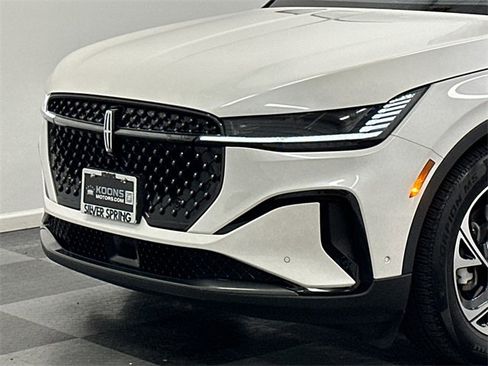 Used 2024 Lincoln Nautilus Premier w/ Jet Appearance Package image 2