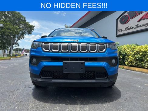 Used 2022 Jeep Compass Latitude AWD/4WD image 3
