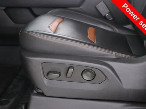 Used 2024 GMC Sierra 2500 AT4 w/ Technology Package AWD/4WD image 19