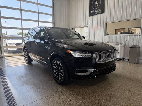 Used 2024 Volvo XC90 T8 Plus AWD/4WD image 6
