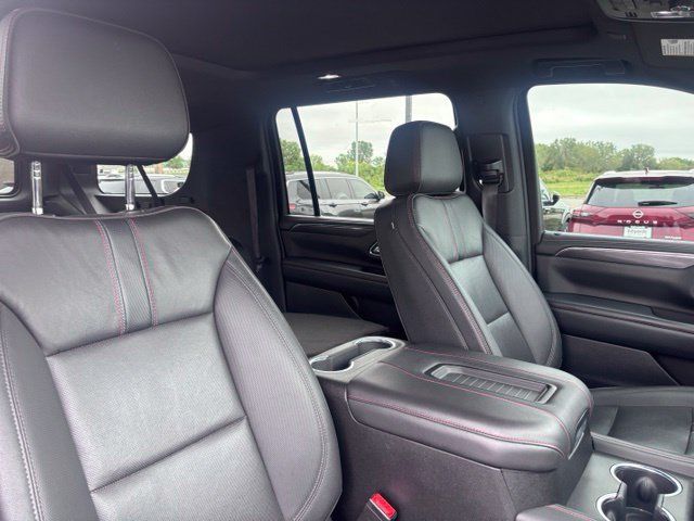 Used 2022 Chevrolet Suburban RST w/ Luxury Package AWD/4WD image 63