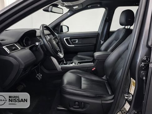 Used 2019 Land Rover Discovery Sport SE AWD/4WD image 7