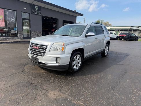 Used 2016 GMC Terrain SLT image 2