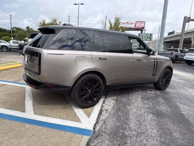 Used 2023 Land Rover Range Rover Long Wheelbase Autobiography AWD/4WD image 7