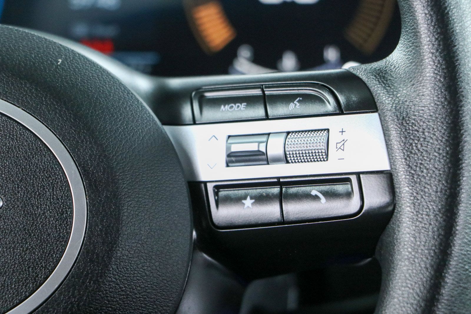 Used 2025 Hyundai Sonata SEL FWD image 14