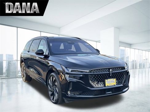 Certified 2024 Lincoln Nautilus Reserve w/ Jet Appearance Package (87T) image 1