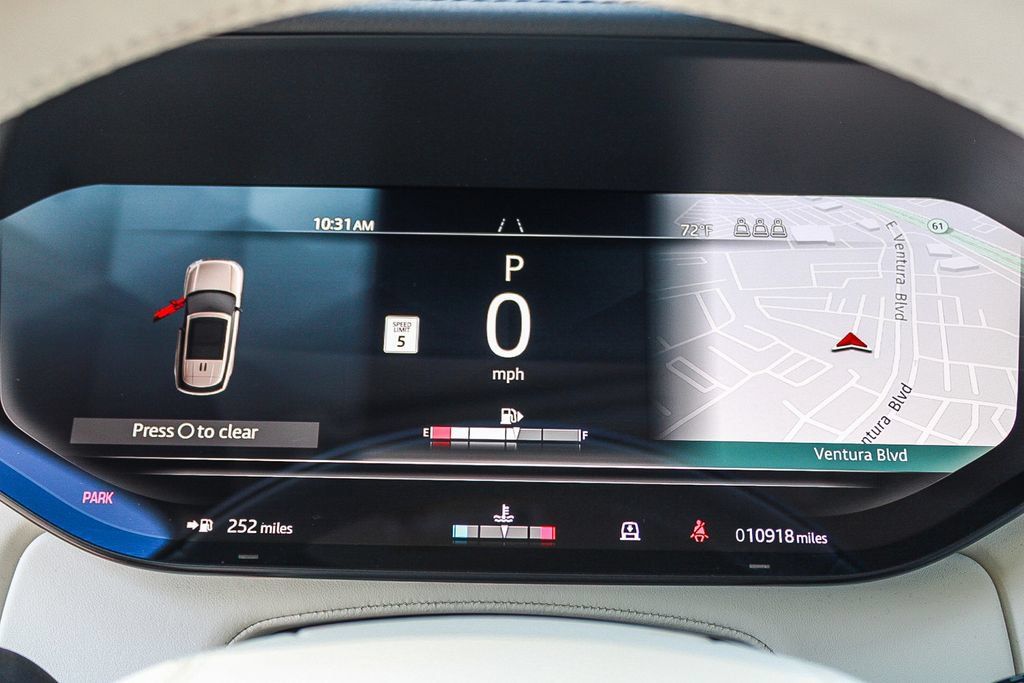 Used 2025 Land Rover Range Rover SE AWD/4WD image 23