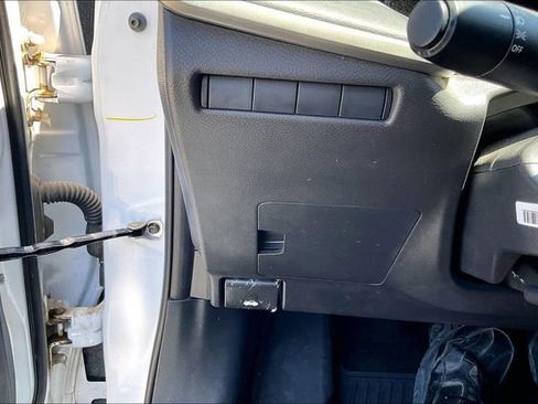 Used 2025 Nissan Kicks S AWD/4WD image 16