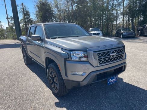Used 2023 Nissan Frontier SV w/ SV Convenience Package image 1