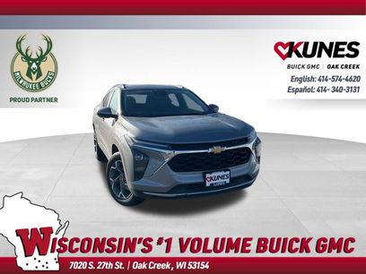 Used 2025 Chevrolet Trax LT