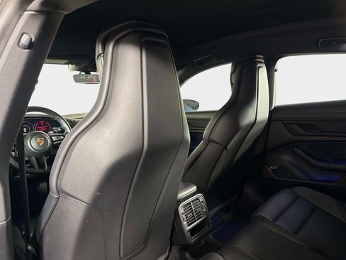 Used 2023 Porsche Taycan RWD image 33
