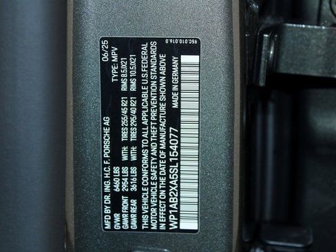 New 2025 Porsche Macan 4S Electric image 32