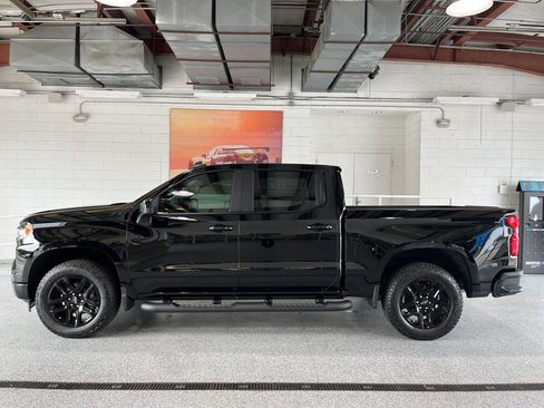New 2026 Chevrolet Silverado 1500 RST w/ Z71 Off-Road Package AWD/4WD image 5