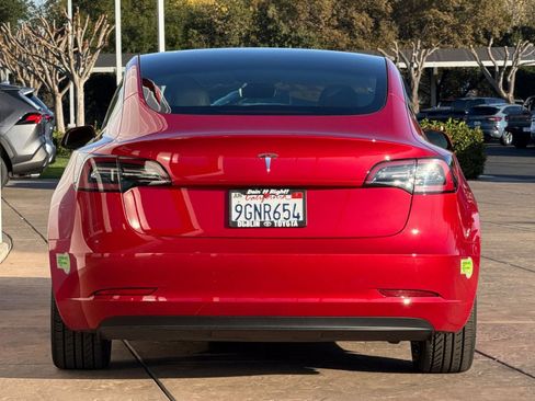 Used 2023 Tesla Model 3 Standard Range image 5