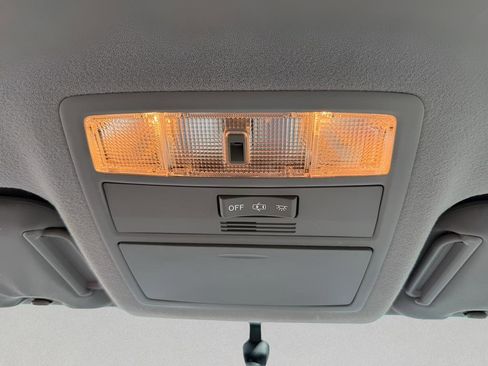 Used 2009 Toyota Highlander Limited image 31