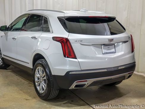 Used 2021 Cadillac XT5 Premium Luxury w/ LPO, Floor Liner Package FWD image 5