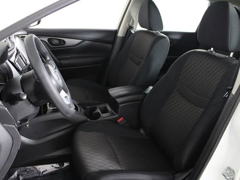 Certified 2019 Nissan Rogue S FWD image 20