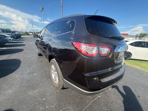 Used 2015 Chevrolet Traverse LT FWD image 6