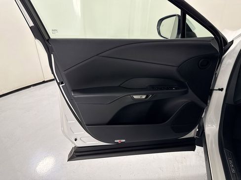 Certified 2025 Lexus RX 350 FWD w/ Accessory Package image 24