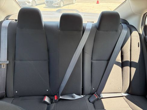 Used 2025 Nissan Sentra S FWD image 30