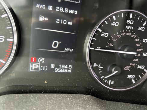 Used 2025 Subaru Forester Premium w/ Convenience Package #1 image 26