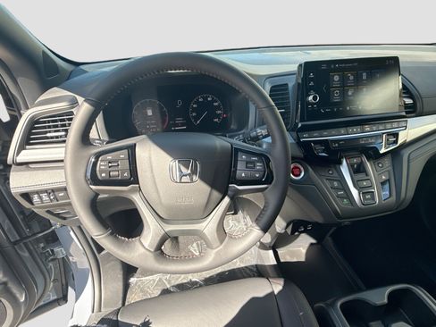 New 2026 Honda Odyssey Sport-L image 8